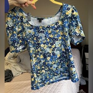 Ann taylor floral top size small